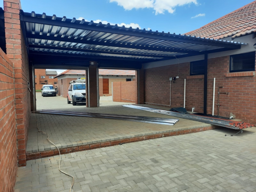 To Let 3 Bedroom Property for Rent in Langenhovenpark Free State